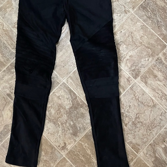 Velour/Faux Suede Moto Leggings - Picture 3 of 5